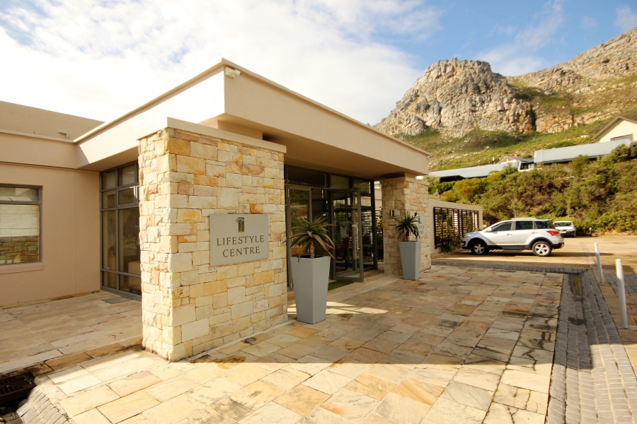 4 Bedroom Property for Sale in Stonehurst Mountain Estate Western Cape